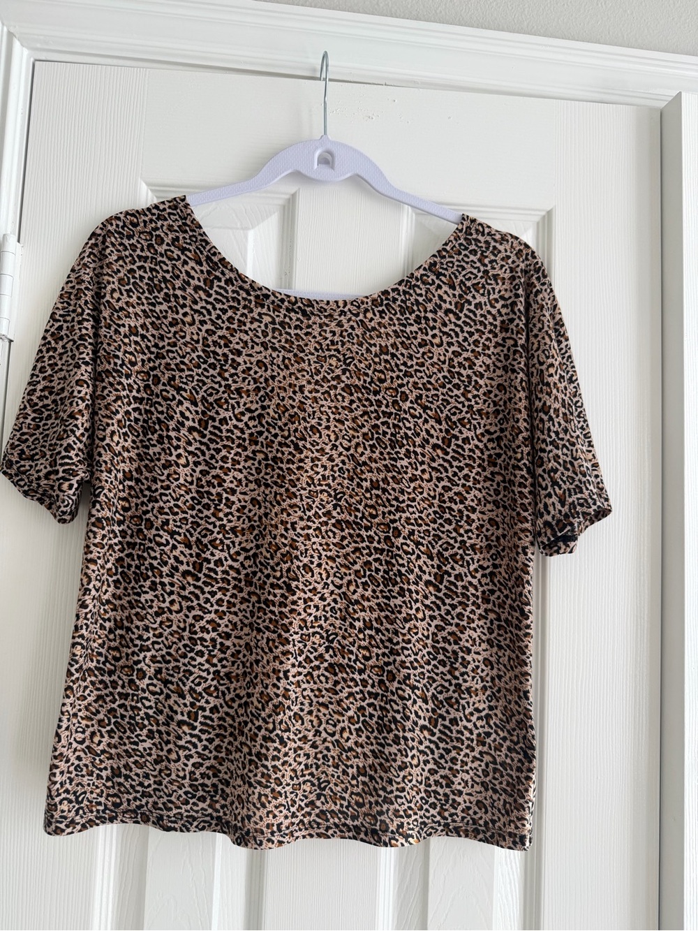 Leopard Print Women's Short Sleeve Top - Brown